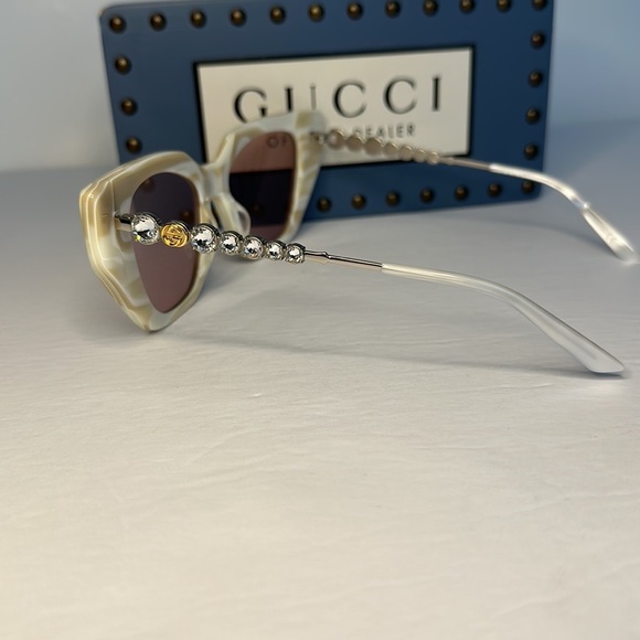 New -Gucci Silver ivory Crystal Cat Eye RunwayGg0641 Su… - Picture 8 of 15
